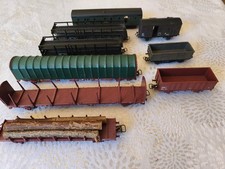 Lot de neuf wagons de