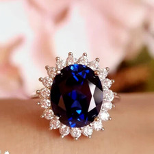 Bague en saphir bleu royal