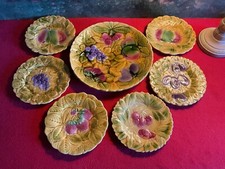 ANCIEN SARREGUEMINES MAJOLICA - BARBOTINE FRUITS - PLAT + 6 ASSIETTES (6 FRUITS)