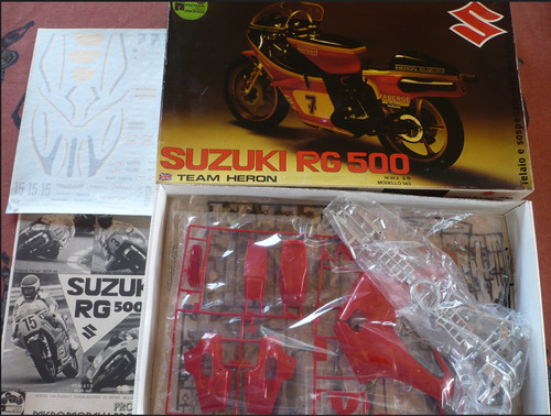 Maquette suzuki 500 protar - rg,