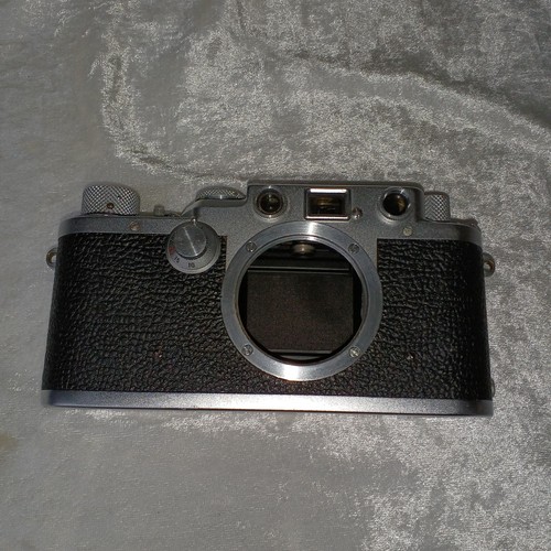 Leica rangefinder camera iii - leica,