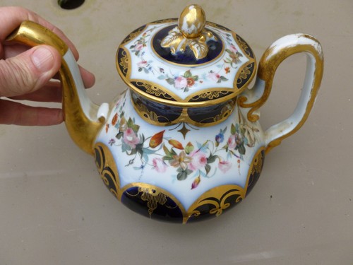 Jolie verseuse porcelaine - en,