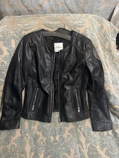 Très belle Veste Mango Véritable Cuir agneau Noir T.M Valeur 169e.