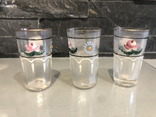 Lot verres à liqueur - de,