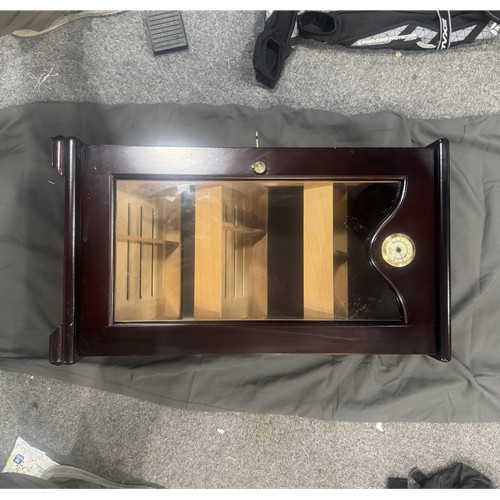 Wood cigar humidor - wood,