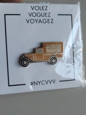 Pin's LV Louis Vuitton Voyage Voiture 