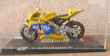  Honda RC211V Max Biaggi 2004 - ÉCHELLE 1/24