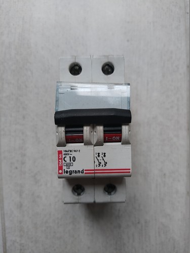 Legrand disjoncteur bipolaire - disjoncteur,