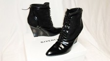 Chic Bottines & low boots à compensés signées GIVENCHY CUIR & DAIM noir P. 39,5