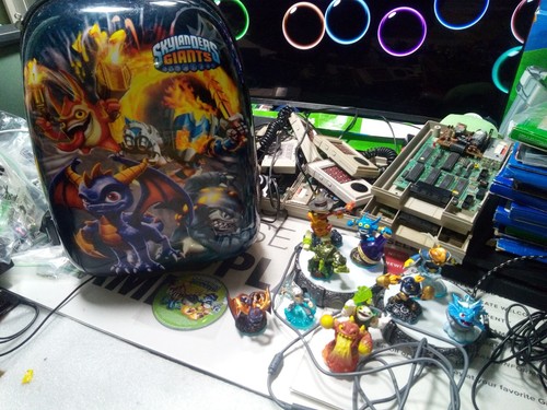 Skylanders travel case - skylanders,