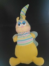 Peluche doudou luciole Glo Bug Butterfly Hasbro glo friends papillon luxiole vin