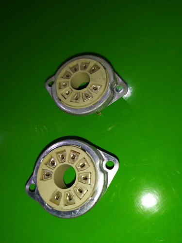 Socket support magnoval - support,