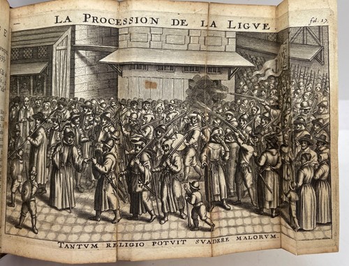 Collectif satyre - ✒,