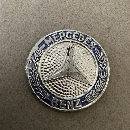 Insigne calandre vintage - de, ?