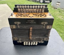 Vintage 1904 M Hohner