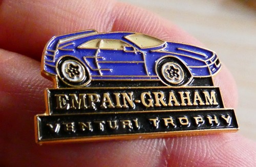 Beau pin voiture - pin's, empain