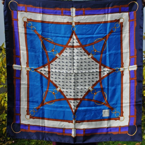 Magnifique foulard carre - magnifique,