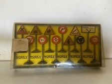 NOREV PLASTIQUE ANCIENNE