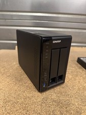 NAS QNAP TS-251+ avec 2 x 4 To