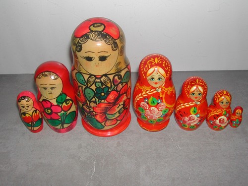 Lots et 4 poupees - lots,
