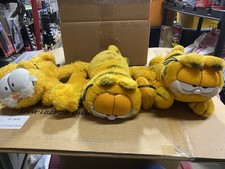 Garfield Laying Lot Of 3!