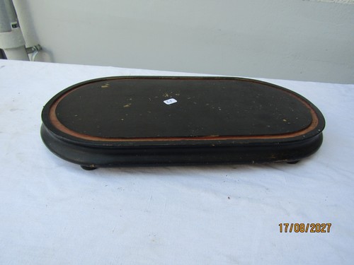 Ancien socle en bois - en,