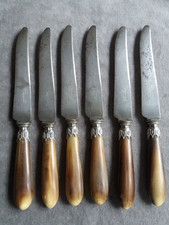 Lot de six couteaux de table