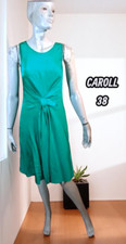Caroll Paris Taille 38  Superbe robe de soirée doublée verte sans manches