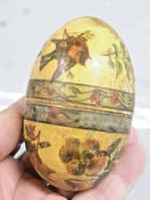 ?? ANCIENNE BOITE OEUF de COLLECTION en BOIS SCULPTÉ EGG BOX