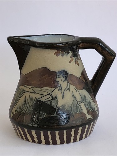 Superbe ancien petit - pot, a