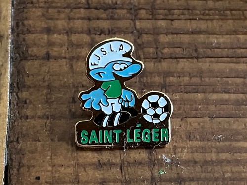 Pins pin football - pins, soccer