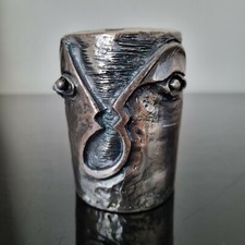 Pot en Bronze Argenté signé