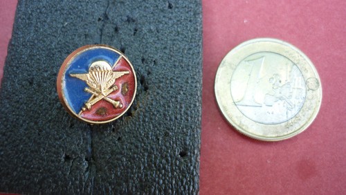 Pins militaire artillerie - /,