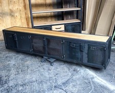 Meuble TV industriel 6 portes 