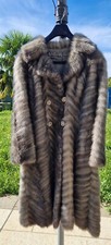 un manteau vison vintage 1975