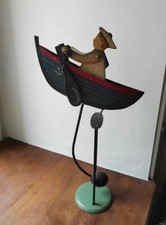 Mobile contre poids marin dans