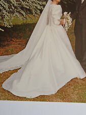 robe de mariée princesse en soie sauvage exécutée par une créatrice 