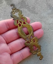 Ancienne Entrée de Cle serrure de coffre, meuble en métal Jaune  N34A