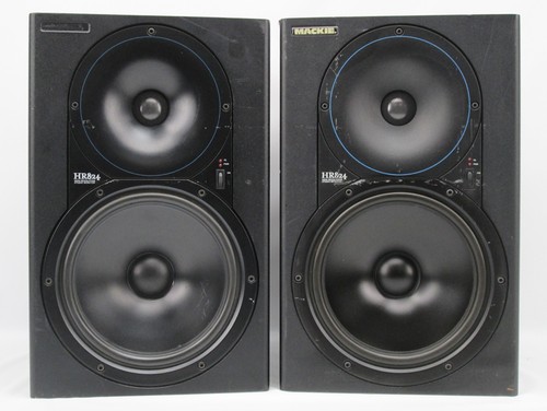 Pair mackie hr824 high - pair,
