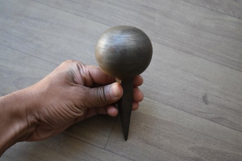 Ancienne enclume boule - , fer