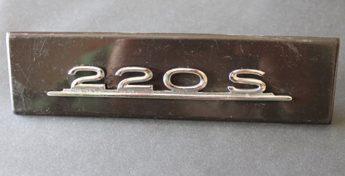 Insigne emblème coffre - de,