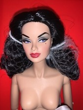 Glam Vamp Anja