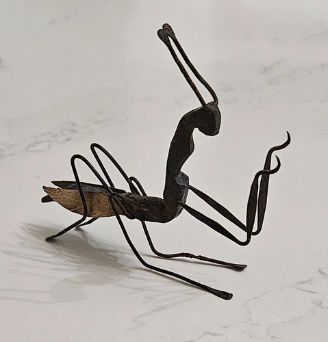 Ancienne figurine insecte