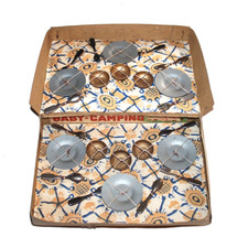 Ancienne dinette en fer blanc BABY CAMPING en boîte