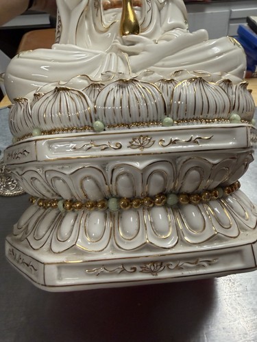 Large porcelain kwan yin - porcelain,