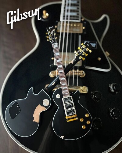 Peter frampton axe - -,