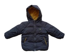 Manteau. Doudoune gris