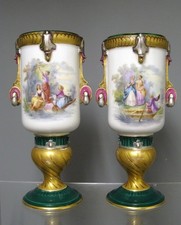 Paire De Vases En Vieux Paris