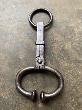 Mouchette anneau ancienne tire