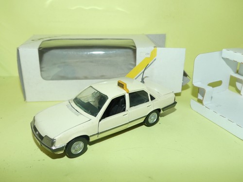 Opel rekord taxi gama 43 - rekord,